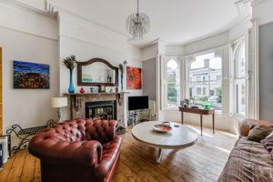 Sitting Room- click for photo gallery